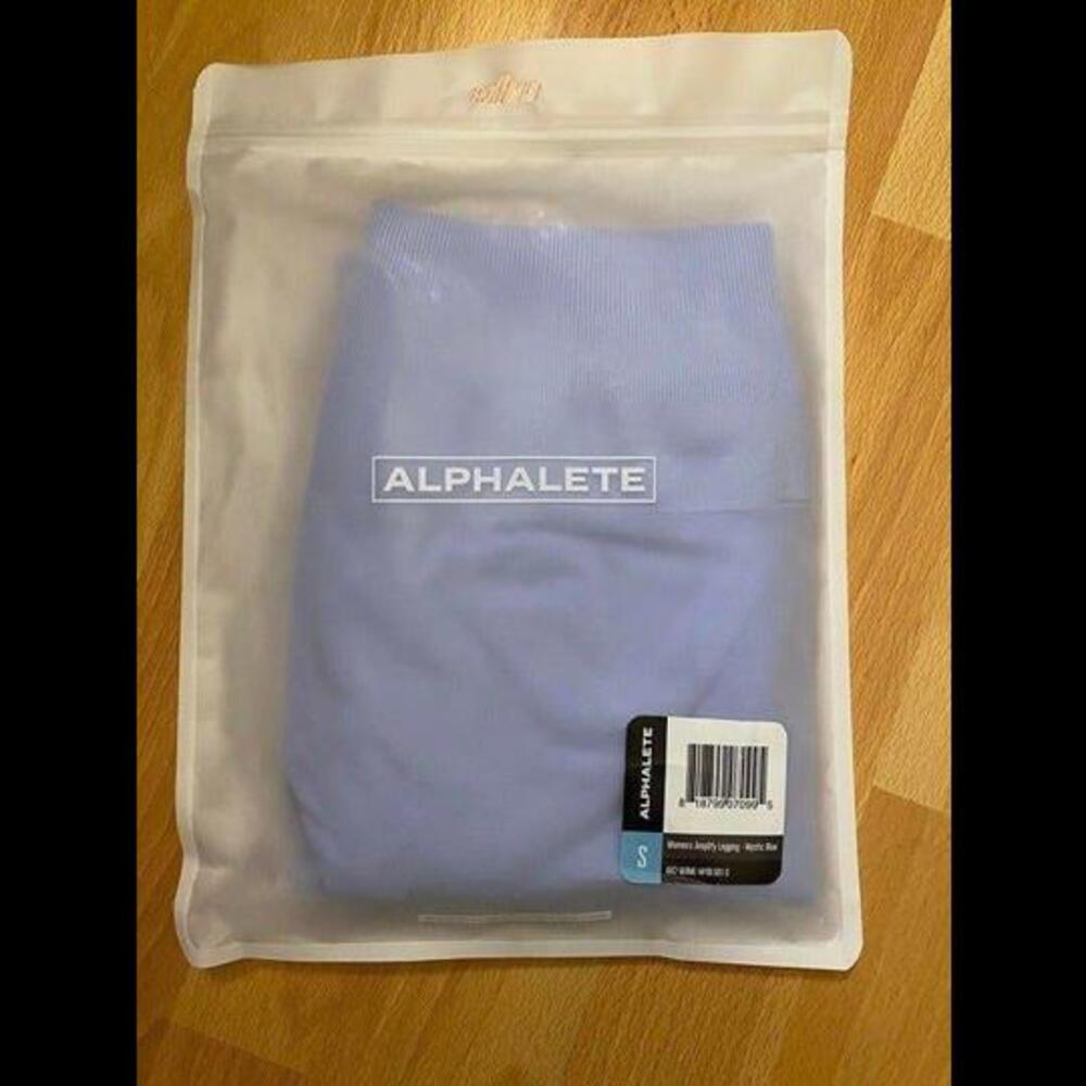 BRAND NEW alphalete women - AMPLIFY LEGGING- size small- mystic blue color-